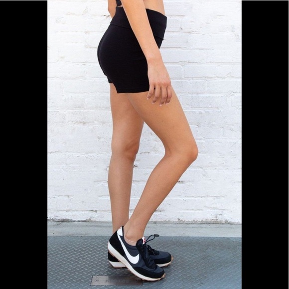 Brandy Melville black Priscilla shorts - Picture 2 of 5